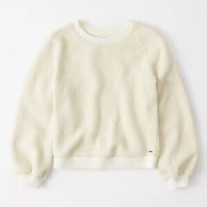 Abercrombie Soft AF puff sleeve Sherpa sweatshirt